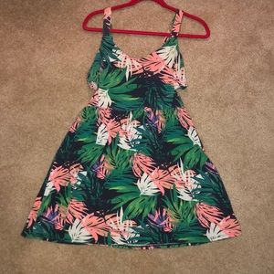 Floral/Leaf Patterned Mini Dress